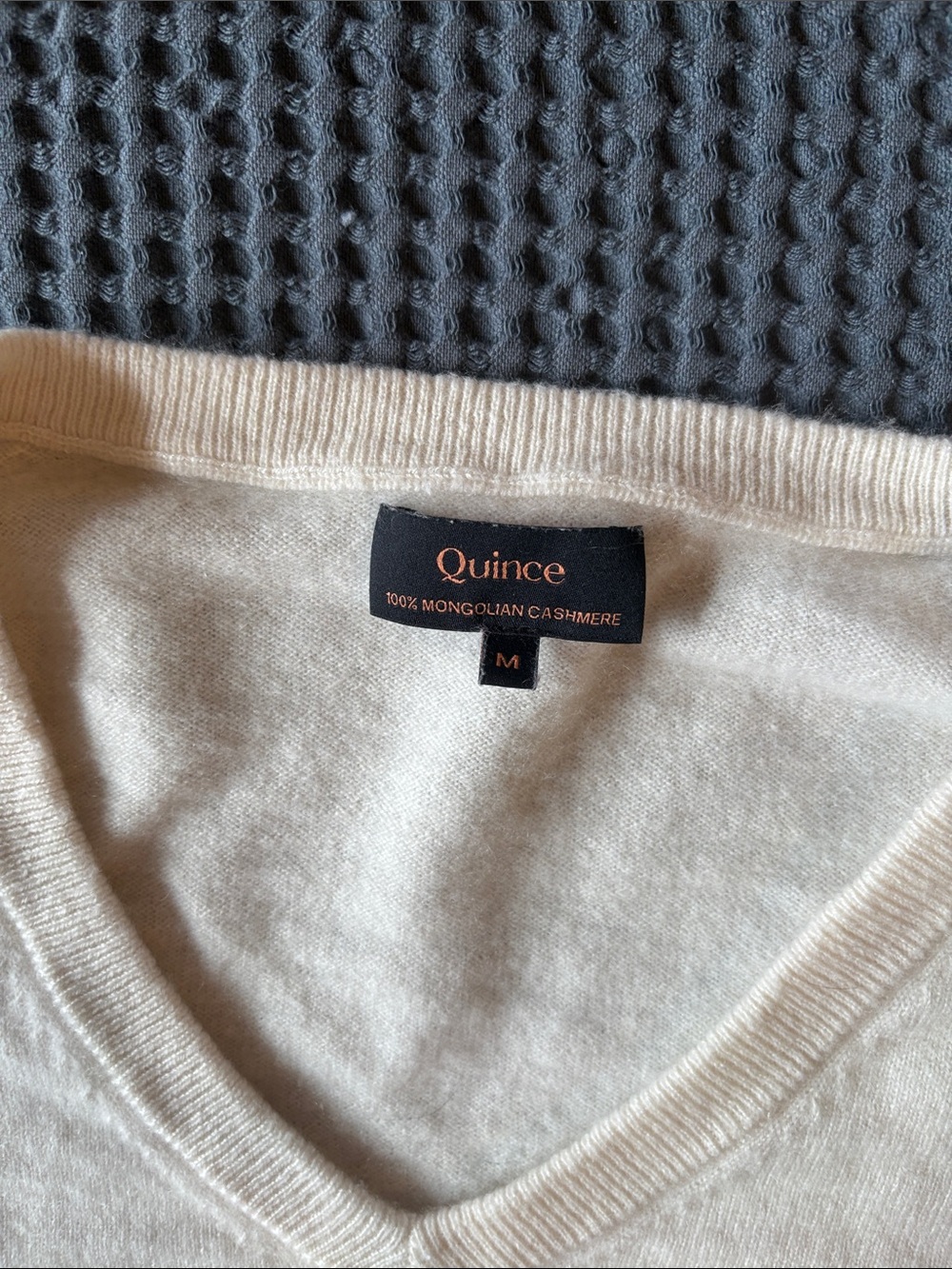 Quince Cream V-Neck Cashmere Sweater - Picture 2 of 3